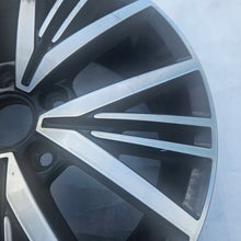 Load image into Gallery viewer, 1x Alufelge 16 Zoll 6.5" 5x112 46ET 5G0601025CD VW Golf Vii Rim Wheel FEL6657352813lp