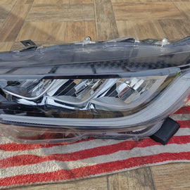 Frontscheinwerfer Toyota IV Yaris EUK0-8 LED Links Scheinwerfer Headlight SCH6567111362ll