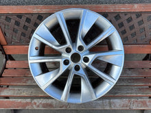 Laden Sie das Bild in den Galerie-Viewer, 1x Alufelge 18 Zoll 7.0" 5x112 45ET 57A601025D Skoda Karoq Rim Wheel FEL4017920869yw
