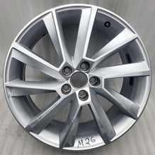 Load image into Gallery viewer, 1x Alufelge 17 Zoll 6.5" 5x100 40ET Glanz Silber 657601025D Mg Scala Kamiq FEL9263951090ey