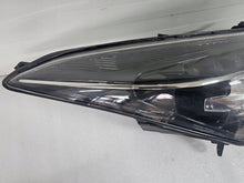 Laden Sie das Bild in den Galerie-Viewer, Frontscheinwerfer Hyundai I40 Rechts Scheinwerfer Headlight