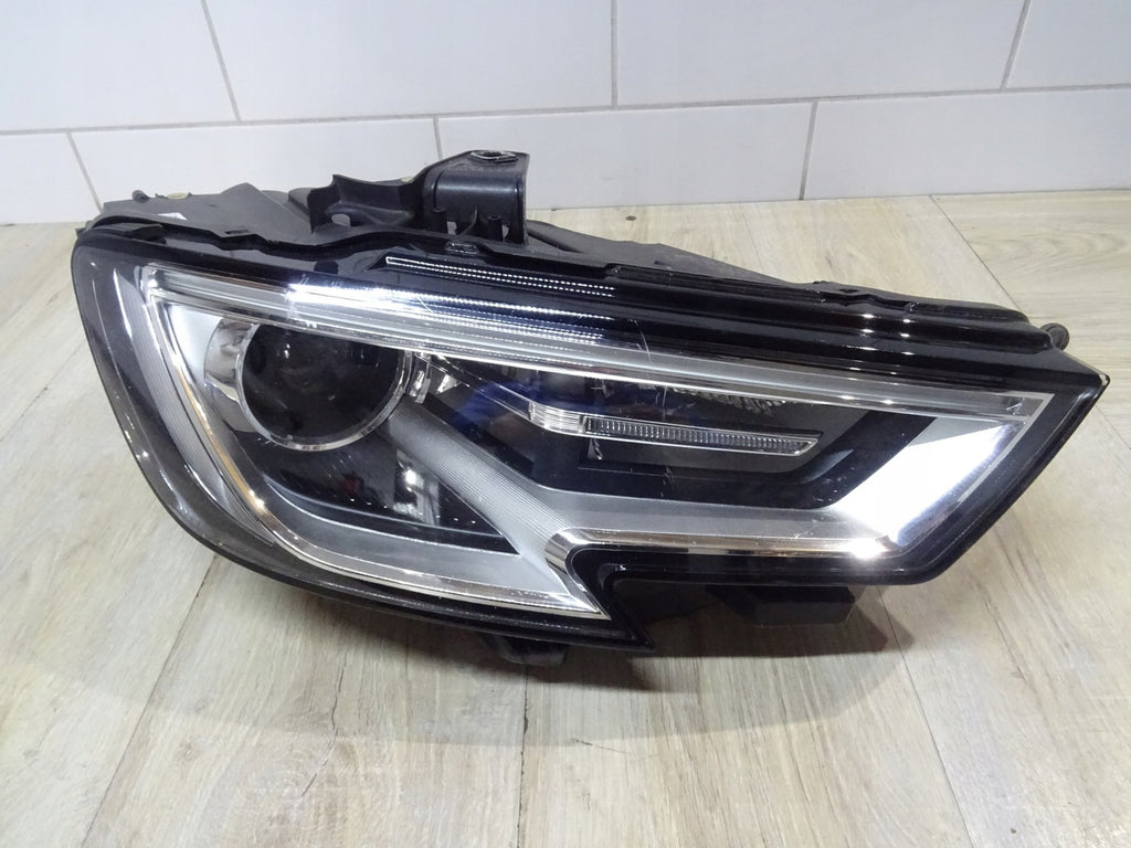 Frontscheinwerfer Audi A3 8V0941006E 90104557 Xenon Rechts Headlight