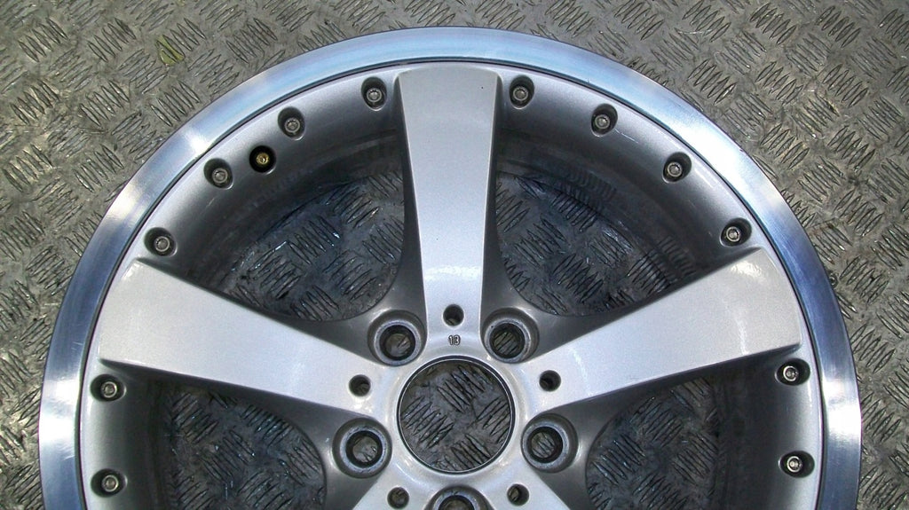 1x Alufelge 18 Zoll 8.0" 5x120 49ET Glanz Silber 6768561 BMW 1 E81 E82 E87 FEL5964852191wu