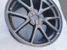 Load image into Gallery viewer, 1x Alufelge 18 Zoll 5x114.3 104426100A Tesla Model 3 Rim Wheel FEL9584559010ws