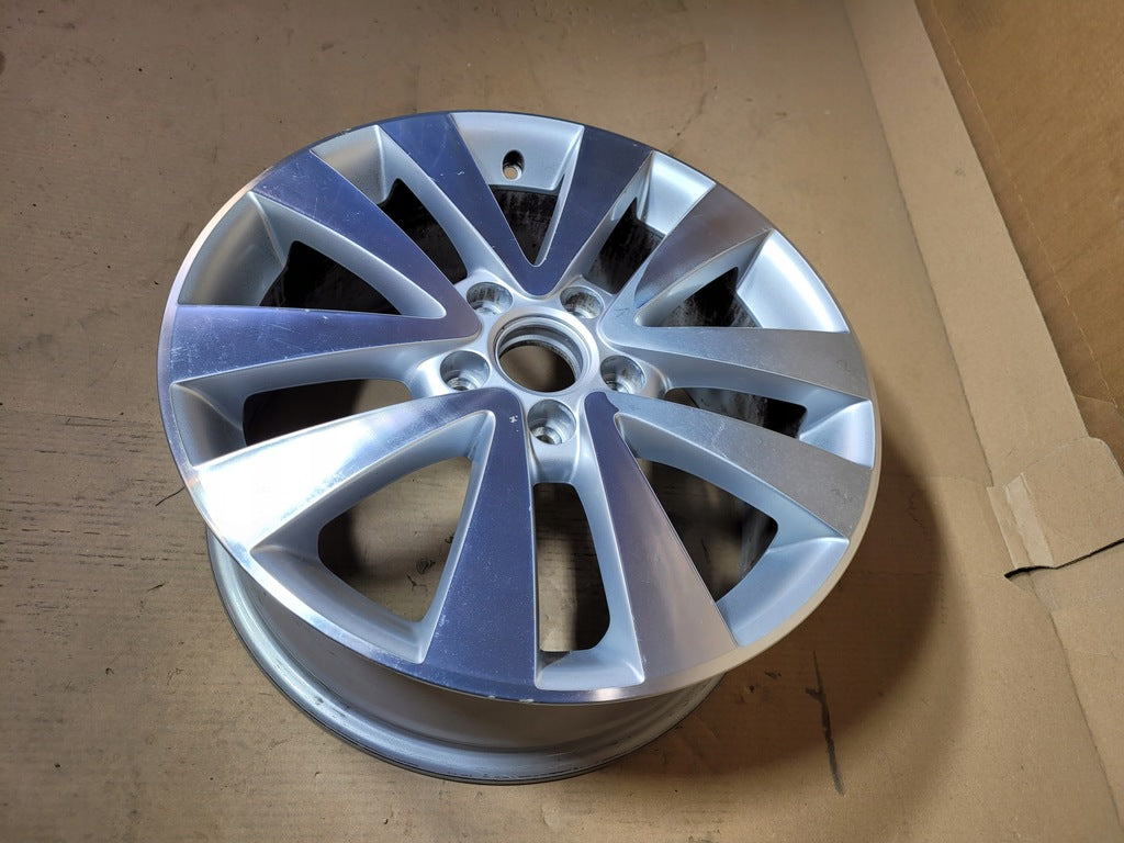 1x Alufelge 17 Zoll 7.0" 5x112 54ET Glanz Silber 5K0601025Q VW Golf V Plus FEL8225365074pm