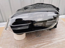 Laden Sie das Bild in den Galerie-Viewer, Frontscheinwerfer Porsche Taycan 9J1941031E-BAX Links Scheinwerfer Headlight SCH9818610956ie