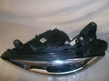 Laden Sie das Bild in den Galerie-Viewer, Frontscheinwerfer Mercedes-Benz Cls A2579069902 LED Rechts oder Links SCH8786068642ma