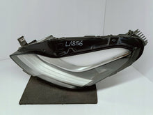 Laden Sie das Bild in den Galerie-Viewer, Frontscheinwerfer Tesla Model 3 107737500C Links Scheinwerfer Headlight SCH7359006042nt