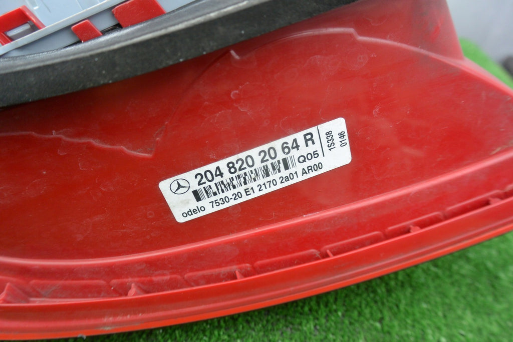 Rückleuchte Mercedes-Benz 2048202064 2048201964 Ein Stück (Rechts oder Links)