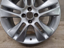 Load image into Gallery viewer, 1x Alufelge 17 Zoll 7.0" 4x100 44ET Glanz Grau 13338771 Opel Corsa D Rim Wheel FEL4099202208aq