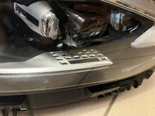 Laden Sie das Bild in den Galerie-Viewer, Frontscheinwerfer Mercedes-Benz W206 LED Rechts Scheinwerfer Headlight SCH8611223370wg