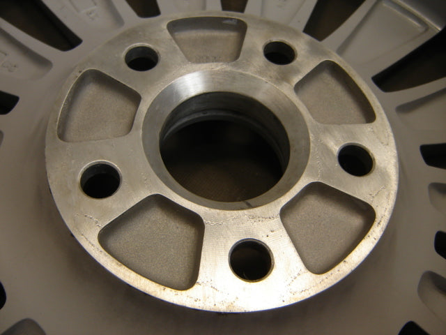 1x Alufelge 17 Zoll 7.5" 5x112 47ET Glanz Silber 3C0601025G VW Scirocco Passat FEL7158713252dz