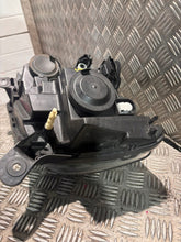 Laden Sie das Bild in den Galerie-Viewer, Frontscheinwerfer Dacia Sandero 260103529R Rechts Scheinwerfer Headlight SCH5855681073jf