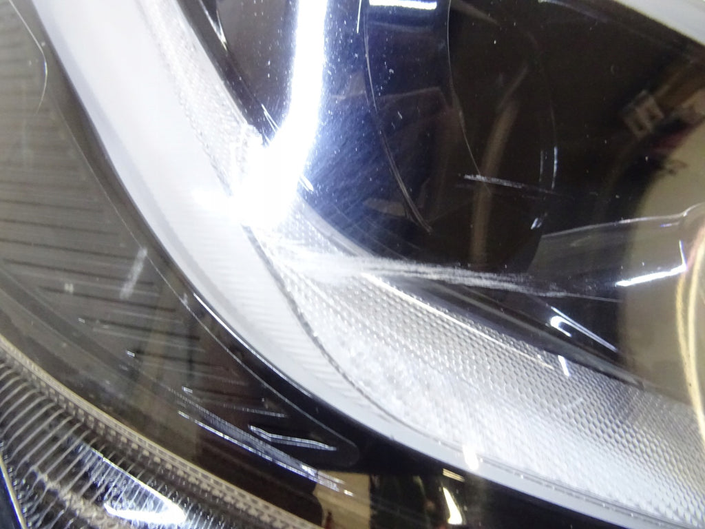 Frontscheinwerfer Toyota Corolla 8111012N70 Rechts Scheinwerfer Headlight SCH4226108077ci