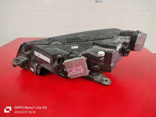 Laden Sie das Bild in den Galerie-Viewer, Frontscheinwerfer Skoda Superb III 3V1941016D Full LED Rechts Headlight