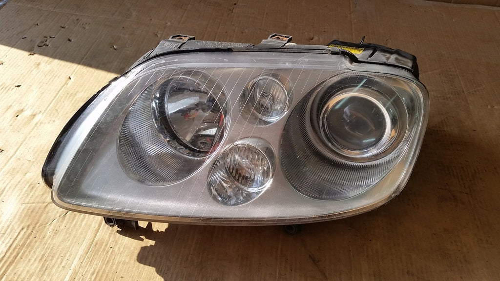 Frontscheinwerfer VW Caddy III Touran 1T0941039K Xenon Links Headlight SCH5511174620jl