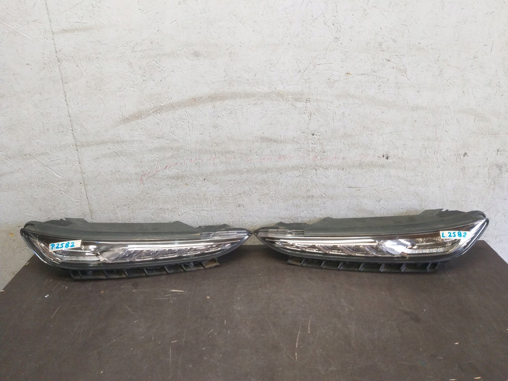 Frontscheinwerfer Hyundai Kona 92208-J92 LED Ein Stück (Rechts oder Links) SCH9016165883hg