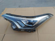Laden Sie das Bild in den Galerie-Viewer, Frontscheinwerfer Toyota Chr C-Hr 81150-F4071 LED Links Scheinwerfer Headlight SCH6437877161ux