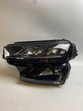 Laden Sie das Bild in den Galerie-Viewer, Frontscheinwerfer Skoda Karoq 57B941009 LED Ein Stück (Rechts oder Links) SCH9174364857bx