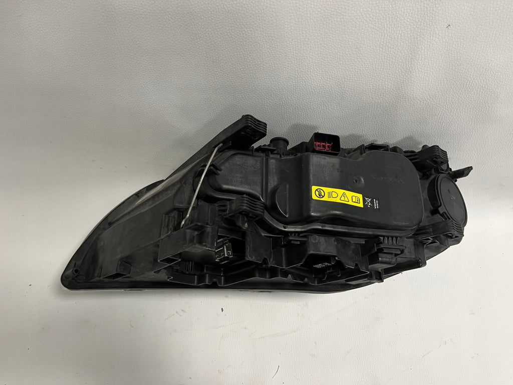 Frontscheinwerfer Volvo V70 III 314200014 LED Ein Stück (Rechts oder Links)