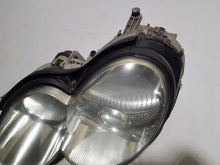 Laden Sie das Bild in den Galerie-Viewer, Frontscheinwerfer Mercedes-Benz Sl R230 A2308207961 Xenon Links Headlight