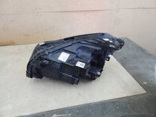 Laden Sie das Bild in den Galerie-Viewer, Frontscheinwerfer Mercedes-Benz W246 A2469067001 LED Rechts Headlight SCH3473096530ng