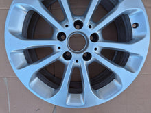 Load image into Gallery viewer, 1x Alufelge 17 Zoll 6.5" 5x112 38ET A1564011700 Mercedes-Benz X156 Rim Wheel FEL1633804088ot
