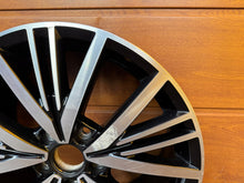 Laden Sie das Bild in den Galerie-Viewer, 1x Alufelge 17 Zoll 7.0" 5x112 43ET 5C0601025BQ VW Beetle Golf I Rim Wheel FEL5219179019md