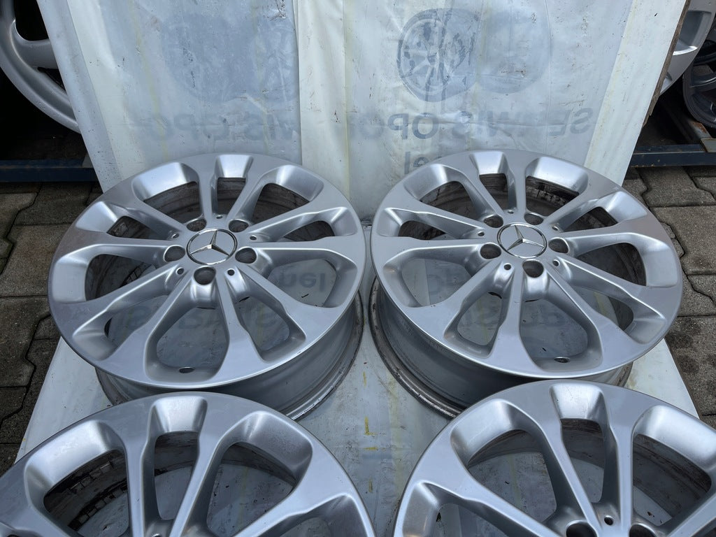 4x Alufelge 17 Zoll 6.5" 5x112 38ET Silber 1564011700 Mercedes-Benz Glb Gla FEL7719491080bo