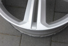 Laden Sie das Bild in den Galerie-Viewer, 1x Alufelge 20 Zoll 9.0" 5x130 7P6601025 VW Touareg Rim Wheel FEL5123976653ze