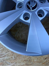 Laden Sie das Bild in den Galerie-Viewer, 1x Alufelge 16 Zoll 5x112 5E0601025C Skoda Octavia I Rim Wheel FEL2219403527ne