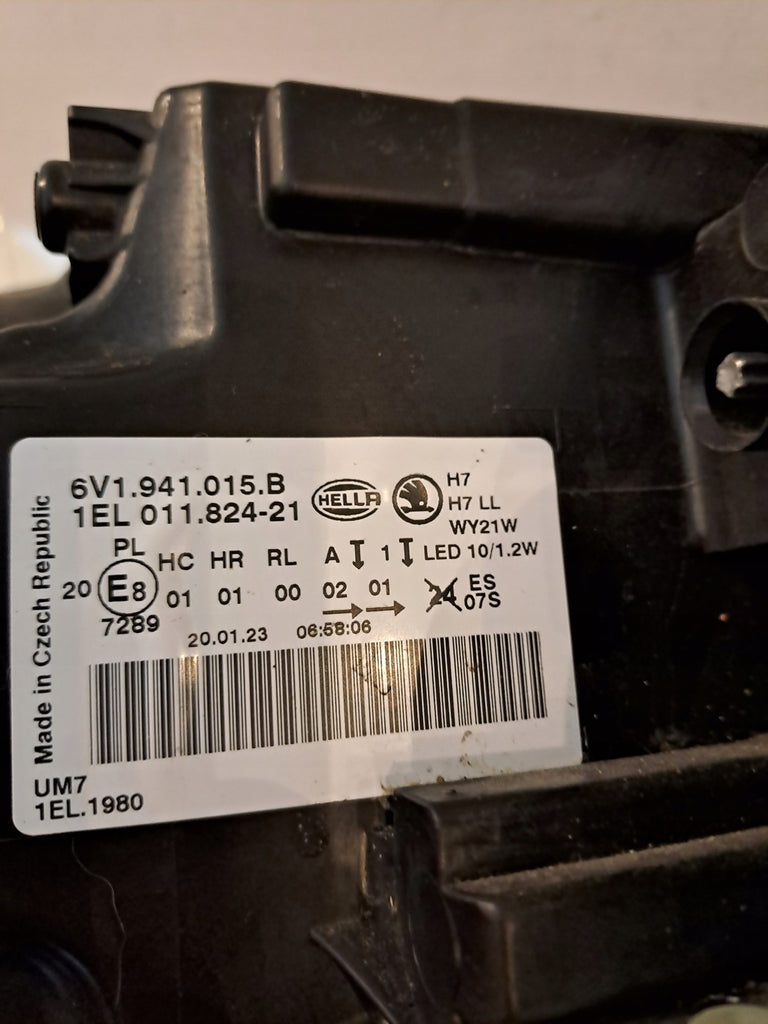 Frontscheinwerfer Skoda Fabia 6V1941015B Links Scheinwerfer Headlight