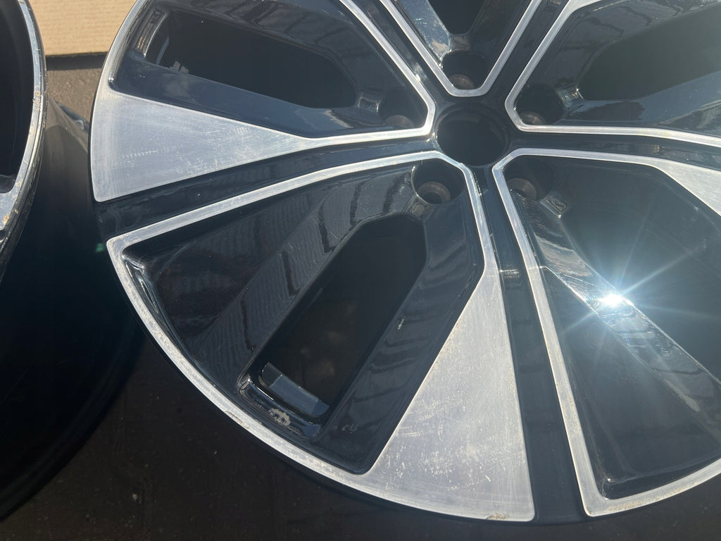 1x Alufelge 19 Zoll 8.0" 5x108 50ET Glanz Silber 32327781 Polestar 1 Rim Wheel