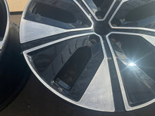 Laden Sie das Bild in den Galerie-Viewer, 1x Alufelge 19 Zoll 8.0&quot; 5x108 50ET Glanz Silber 32327781 Polestar 1 Rim Wheel