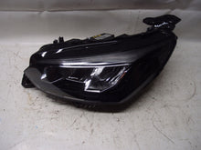 Laden Sie das Bild in den Galerie-Viewer, Frontscheinwerfer Peugeot 208 9833036380 Links Scheinwerfer Headlight