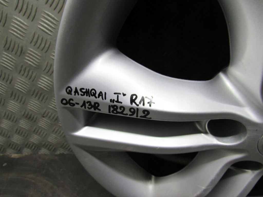 1x Alufelge 17 Zoll 6.5" 5x114.3 Nissan Qashqai I Rim Wheel FEL6666385270lr