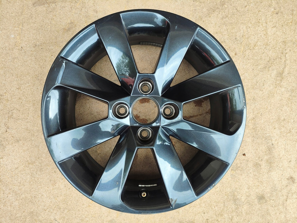 1x Alufelge 15 Zoll 5.5" 4x100 51ET Glanz Graphit 1ST601025 Skoda Citigo