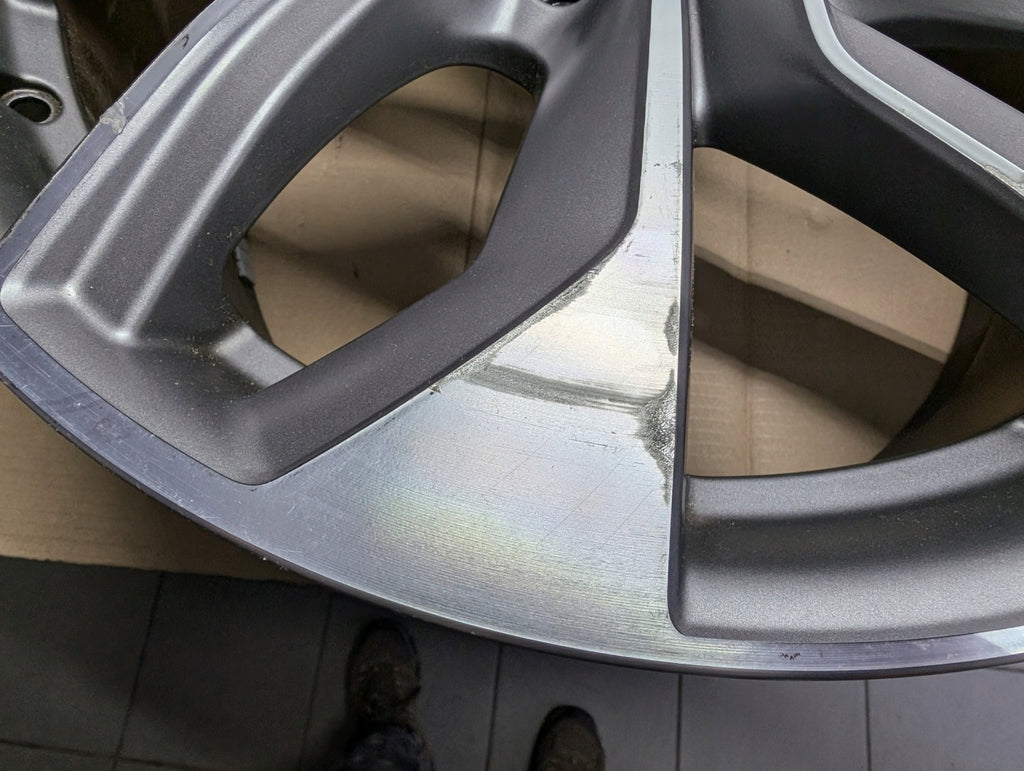 1x Alufelge 20 Zoll 9.0" 5x112 38ET Glanz Graphit 4KE601025E Audi E-Tron Mg FEL9194241825ti
