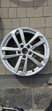 Load image into Gallery viewer, 1x Alufelge 17 Zoll 6.5&quot; 5x112 43ET Glanz Silber 8Y0601025L Audi A3 Rim Wheel