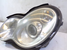 Laden Sie das Bild in den Galerie-Viewer, Frontscheinwerfer Mercedes-Benz W203 A2038203761 Xenon Links Headlight SCH9659134308qv