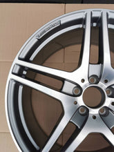Load image into Gallery viewer, 1x Alufelge 20 Zoll A1974010302 Mercedes-Benz Sls Amg Rim Wheel FEL3528922881gz