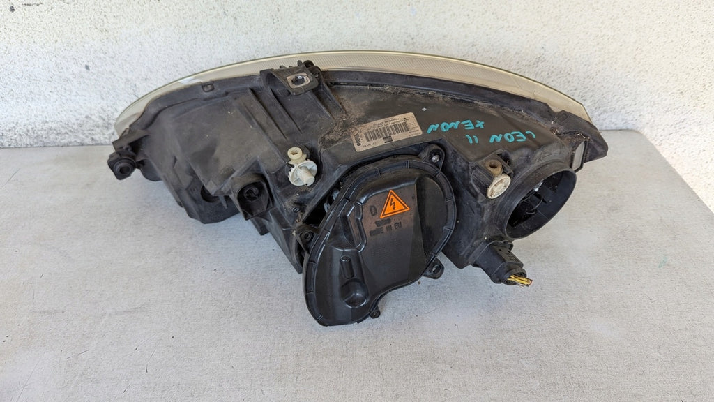 Frontscheinwerfer Seat Leon 1P1941032 Rechts Scheinwerfer Headlight