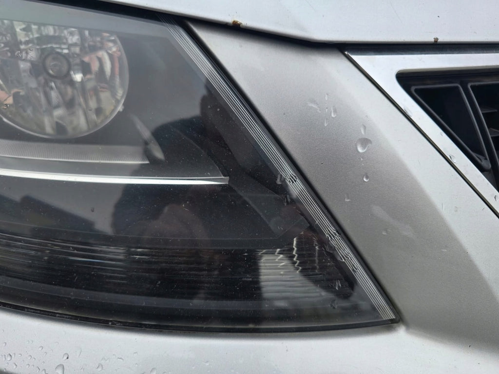 Frontscheinwerfer Seat Alhambra Rechts Scheinwerfer Headlight SCH2117827902dz