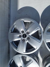 Laden Sie das Bild in den Galerie-Viewer, 4x Alufelge 16 Zoll 7.0" 5x112 41ET Glanz Silber 6856029 Mini Clubman F54 I FEL9014716511fg