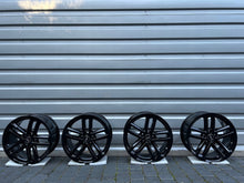 Laden Sie das Bild in den Galerie-Viewer, 4x Alufelge 18 Zoll 8.0" 5x112 46ET Audi Rim Wheel FEL6302933014xx