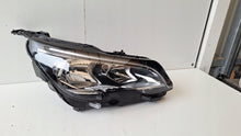 Laden Sie das Bild in den Galerie-Viewer, Frontscheinwerfer Peugeot 3008 9810478080 Rechts Scheinwerfer Headlight