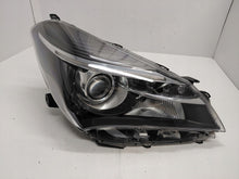 Laden Sie das Bild in den Galerie-Viewer, Frontscheinwerfer Toyota Yaris LED Rechts Scheinwerfer Headlight SCH9113857345na