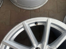 Load image into Gallery viewer, 1x Alufelge 18 Zoll 8.5&quot; 5x112 50ET Glanz Silber 8S0601025C Audi Rim Wheel