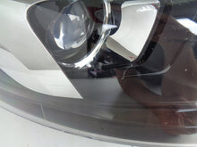 Laden Sie das Bild in den Galerie-Viewer, Frontscheinwerfer Opel Zafira Vivaro C 9832836480 Xenon Rechts Headlight