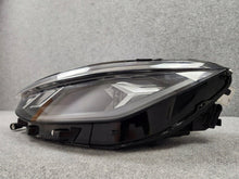 Load image into Gallery viewer, Frontscheinwerfer VW Passat 3J1941005 LED Links Scheinwerfer Headlight SCH9802706623at